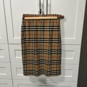Burberry pencil skirt